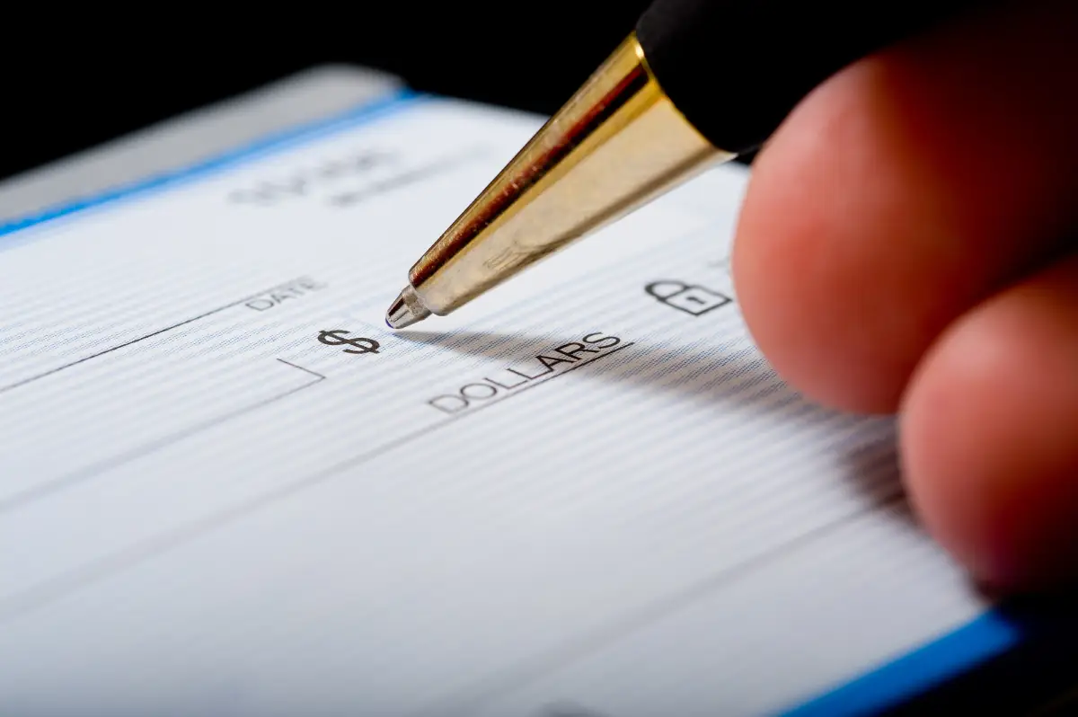 From Chasing Checks to Seamless Payments: Rent Collection Reinvented for Orlando Landlords